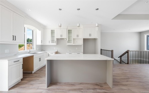 427 Colonia Dr South, Ladysmith, BC 