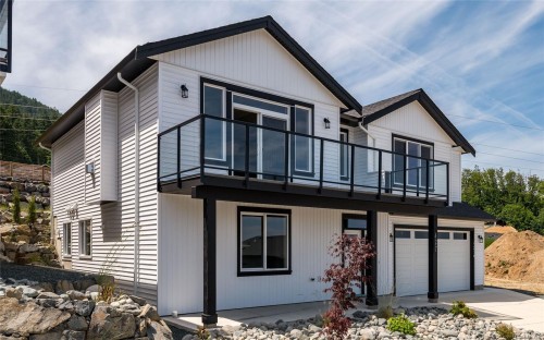 427 Colonia Dr South, Ladysmith, BC 