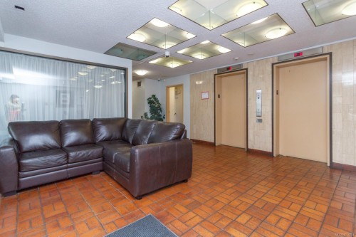 809-1630 Quadra St, Victoria, BC - Indoor