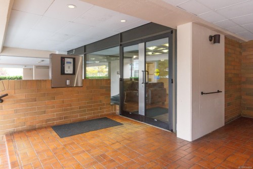 809-1630 Quadra St, Victoria, BC - Indoor Photo Showing Other Room