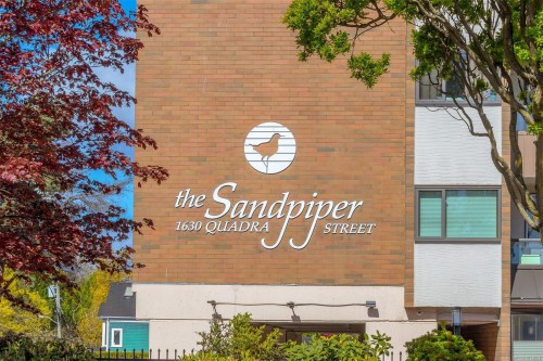 809-1630 Quadra St, Victoria, BC - Outdoor