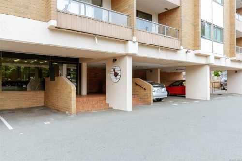 809-1630 Quadra St, Victoria, BC - Outdoor With Balcony