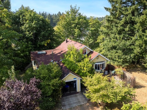 1185 5Th St, Courtenay, BC 