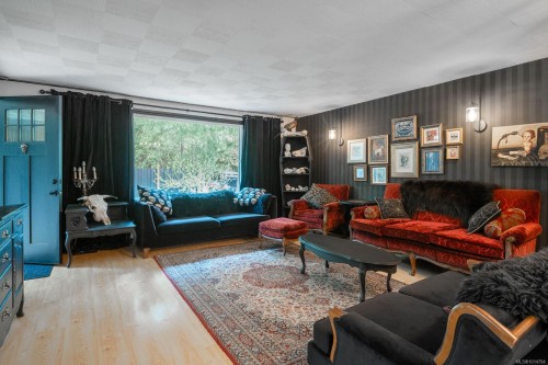 8590 Bland Rd, Port Alberni, BC 