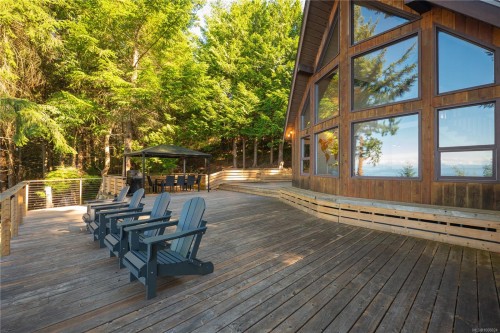 5030 Lost Lake Rd, Nanaimo, BC 