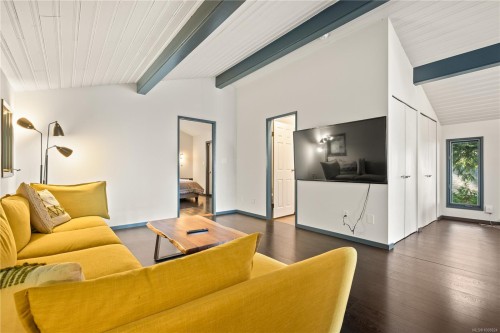 5030 Lost Lake Rd, Nanaimo, BC 