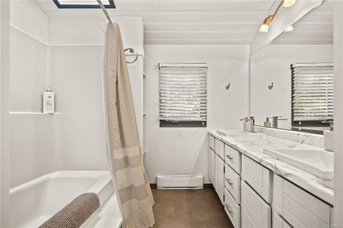 5030 Lost Lake Rd, Nanaimo, BC 