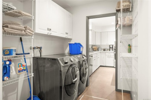 5030 Lost Lake Rd, Nanaimo, BC 