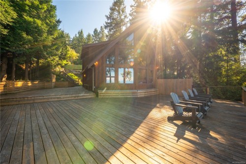 5030 Lost Lake Rd, Nanaimo, BC 