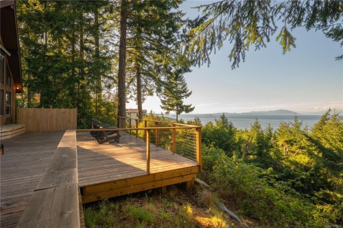 5030 Lost Lake Rd, Nanaimo, BC 