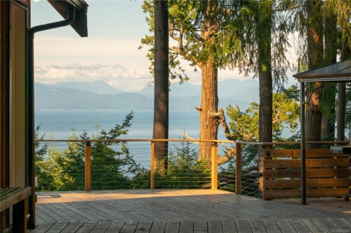 5030 Lost Lake Rd, Nanaimo, BC 