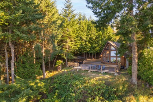 5030 Lost Lake Rd, Nanaimo, BC 