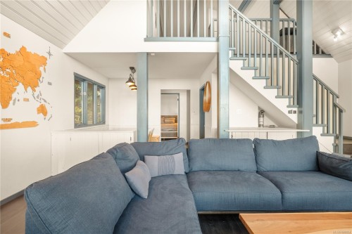 5030 Lost Lake Rd, Nanaimo, BC 