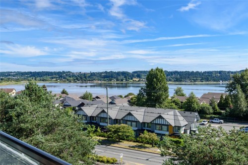 PH04-3070 Kilpatrick Ave  Courtenay, BC V9N 0G7