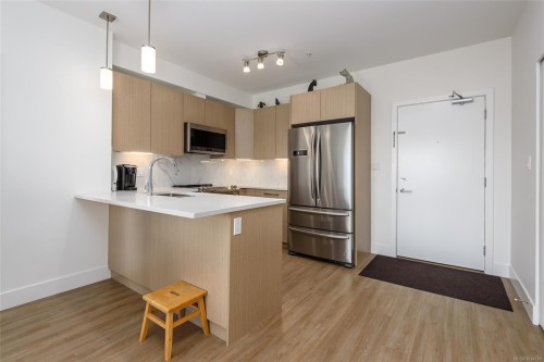 Ph04-3070 Kilpatrick Ave, Courtenay, BC - Indoor Photo Showing Kitchen