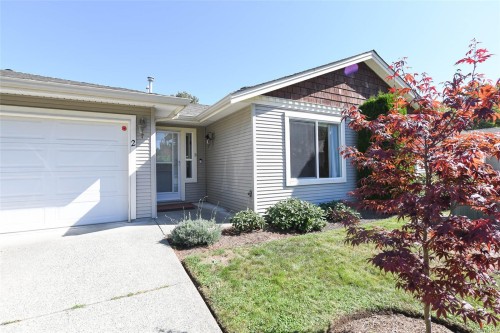 2-1050 8Th St, Courtenay, BC 