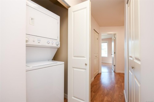2-1050 8Th St, Courtenay, BC 