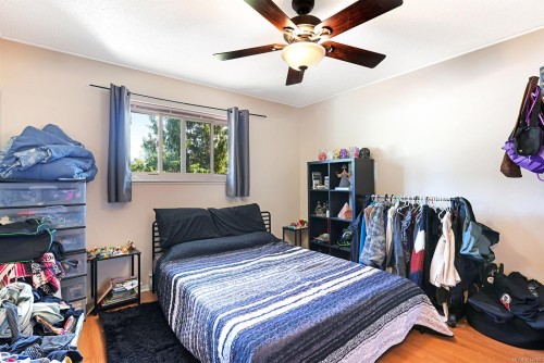 1170 14Th St, Courtenay, BC - Indoor Photo Showing Bedroom