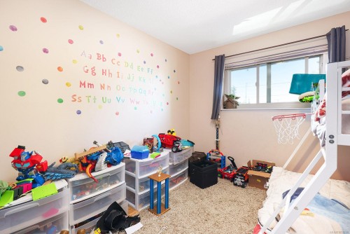 1170 14Th St, Courtenay, BC - Indoor