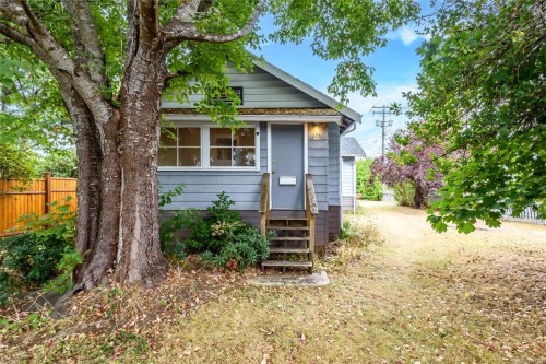 378 Harmston Ave, Courtenay, BC 