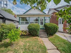 42 GRANTHAM AVENUE S  St. Catharines (E. Chester), ON L2P 3B4