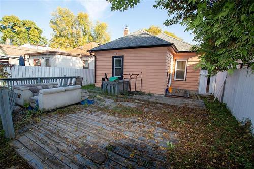 566 Windsor Avenue, Winnipeg, MB - Outdoor With Deck Patio Veranda With Exterior