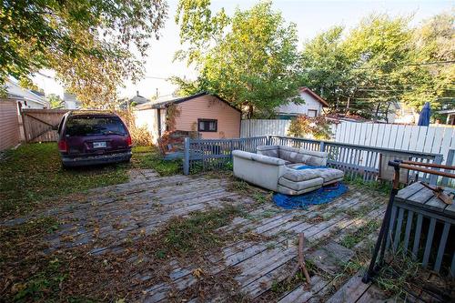 566 Windsor Avenue, Winnipeg, MB - Outdoor With Deck Patio Veranda