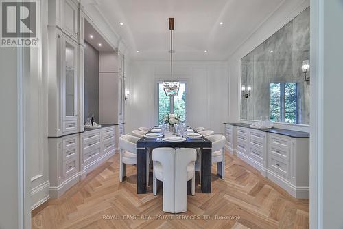 16 Eversley Hall, King, ON - Indoor Photo Showing Dining Room