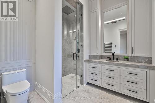 16 Eversley Hall, King, ON - Indoor Photo Showing Bathroom