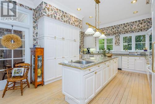 2097 Grange Side Road, Caledon, ON - Indoor Photo Showing Kitchen