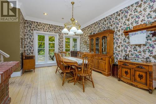 2097 Grange Side Road, Caledon, ON - Indoor Photo Showing Dining Room