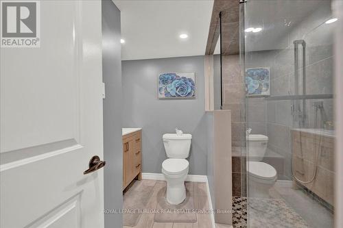 89 Eleanor Avenue, Hamilton, ON - Indoor Photo Showing Bathroom