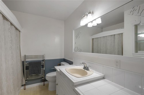 919 Hemlock St, Campbell River, BC 