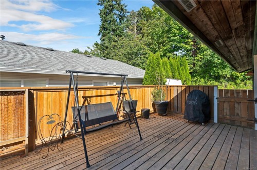 919 Hemlock St, Campbell River, BC 