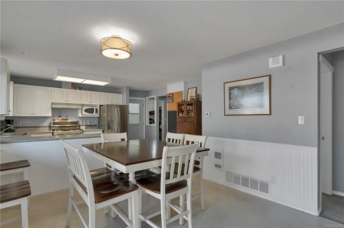 919 Hemlock St, Campbell River, BC 