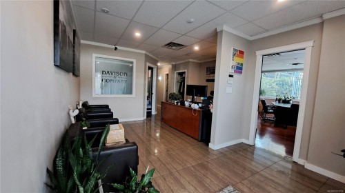 101-1625 Oak Bay Ave, Victoria, BC 