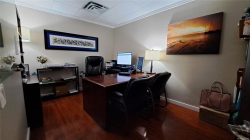 101-1625 Oak Bay Ave, Victoria, BC 