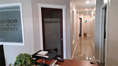 101-1625 Oak Bay Ave, Victoria, BC 