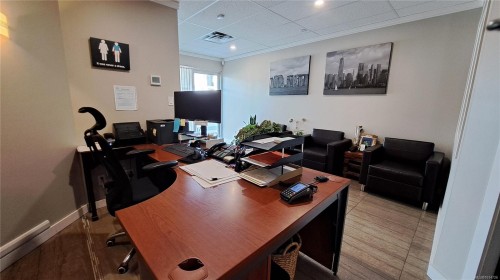 101-1625 Oak Bay Ave, Victoria, BC 