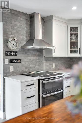 33 Graham Drive, Kawartha Lakes (Verulam), ON - Indoor Photo Showing Kitchen