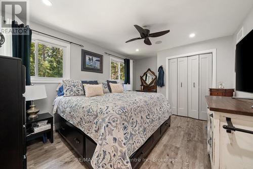 33 Graham Drive, Kawartha Lakes (Verulam), ON - Indoor Photo Showing Bedroom