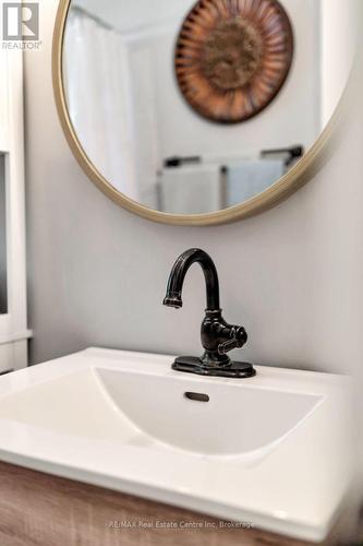 33 Graham Drive, Kawartha Lakes (Verulam), ON - Indoor Photo Showing Bathroom