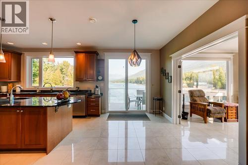 48-7126 Highway 3A Highway, Nelson, BC - Indoor Photo Showing Kitchen