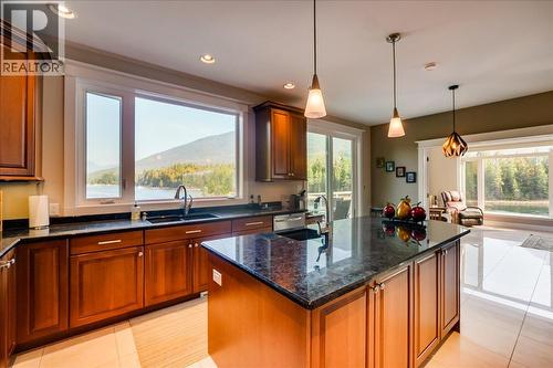 48-7126 Highway 3A Highway, Nelson, BC - Indoor Photo Showing Kitchen