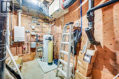 48-7126 Highway 3A Highway, Nelson, BC - Indoor