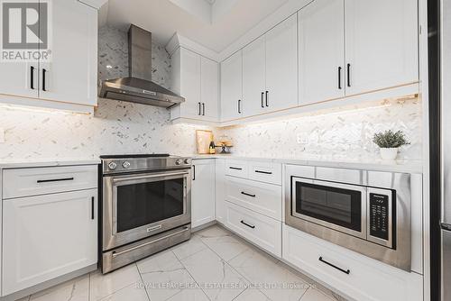 1404 - 1880 Gordon Street, Guelph, ON - Indoor Photo Showing Kitchen With Upgraded Kitchen