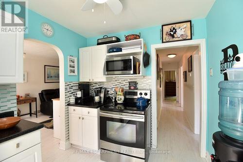 26 Heywood Avenue, St. Catharines, ON - Indoor Photo Showing Kitchen