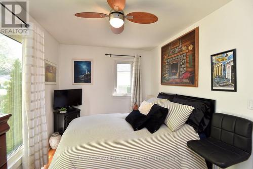 26 Heywood Avenue, St. Catharines, ON - Indoor Photo Showing Bedroom