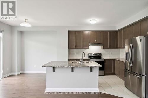 95 Mesa Drive, Ottawa, ON - Indoor Photo Showing Kitchen With Stainless Steel Kitchen With Double Sink With Upgraded Kitchen
