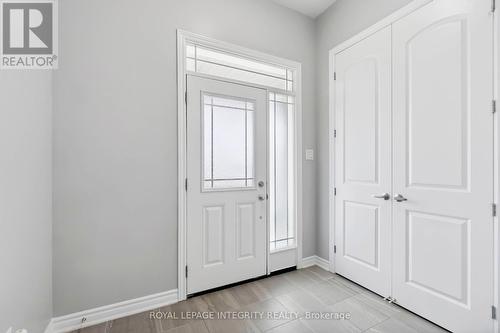 95 Mesa Drive, Ottawa, ON - Indoor Photo Showing Other Room